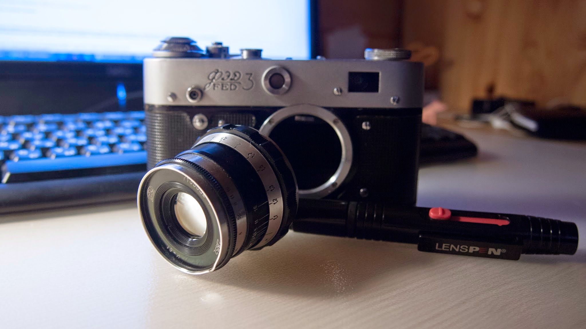 ФЭД 3 со снятым объективом И-61. Снято Panasonic Lumix GF1.