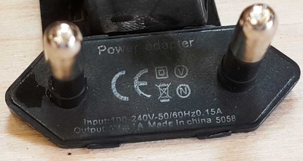 power adapter, CE, input 100-240V-50/60Hz, 0.15A, output 1A, made in china, 5058, USB, горелый, сгоревший