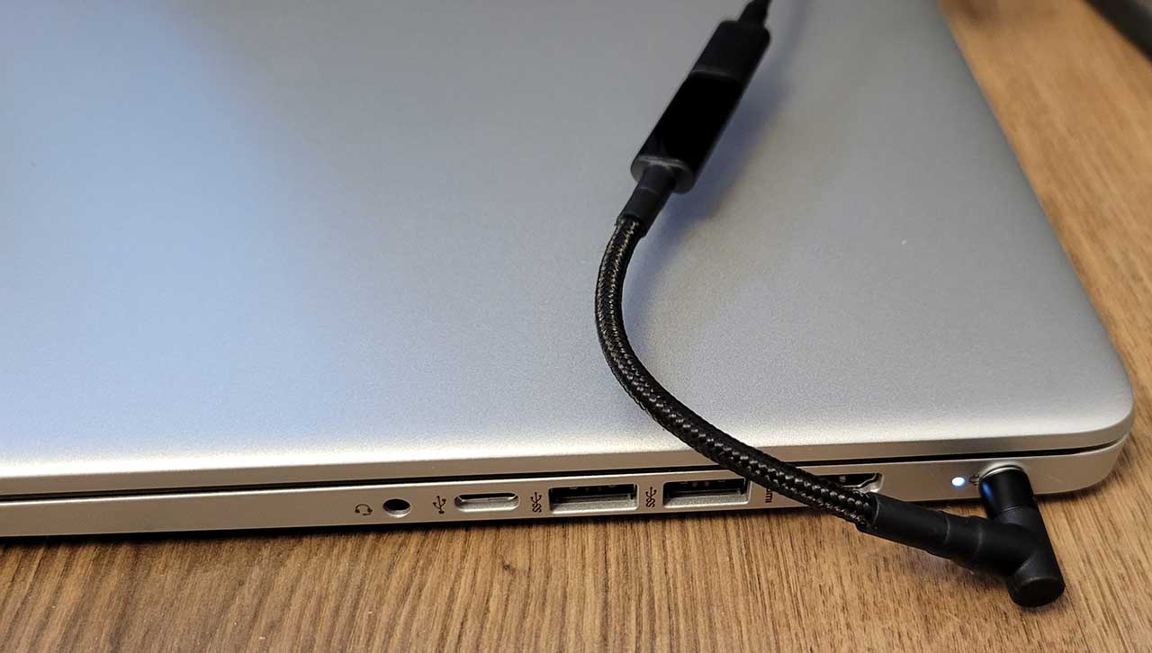 Можно заряжать ноутбук через usb. Зарядка для ноутбука Хуавей тайп си. Зарядка ноутбука от Power Bank через Type-c. Переходник зарядки ноутбука на Type c. Зарядка ноута через USB Type c.